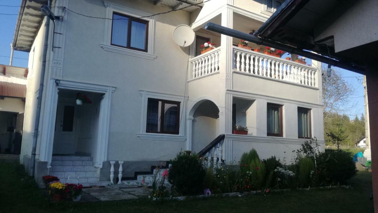 Hotel Casa Ionescu Sadová Exterior foto