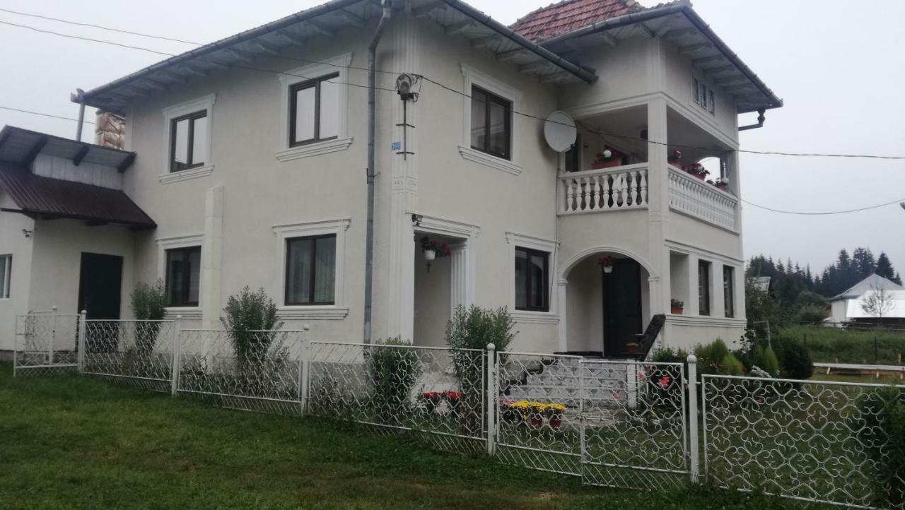 Hotel Casa Ionescu Sadová Exterior foto